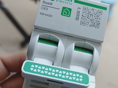 Schneider Electric's Resi9-2P/C63