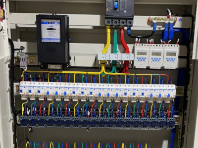 assembling a distribution box with an electricity meter