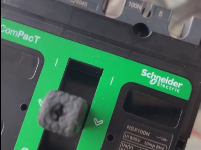 Schneider Electric ComPacT NSX160N