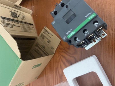 Schneider LC1D95 contactor